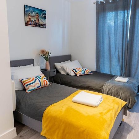 Flat 03 Studio Flat Near Aylesbury Station Free Parking Buitenkant foto