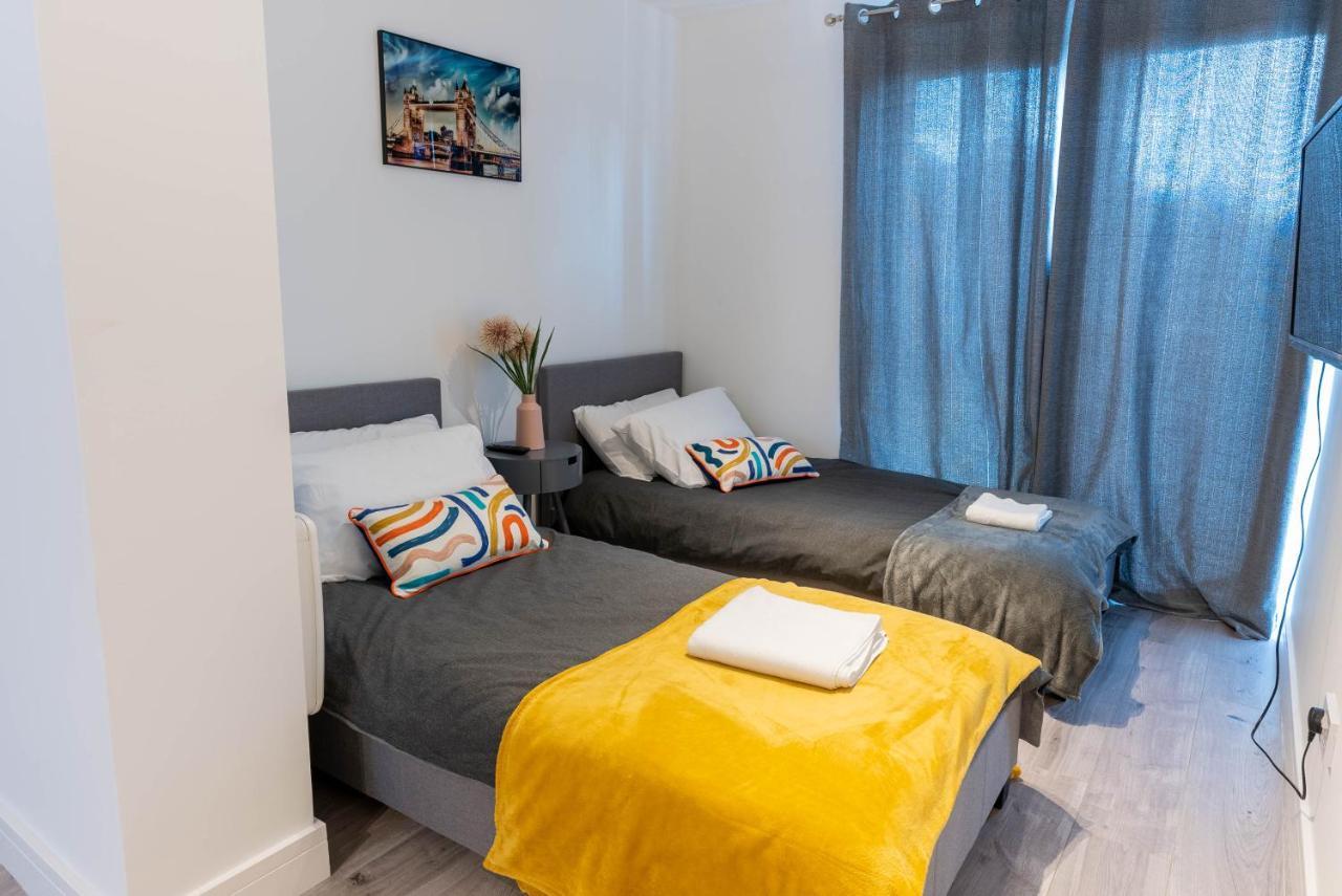 Flat 03 Studio Flat Near Aylesbury Station Free Parking Buitenkant foto