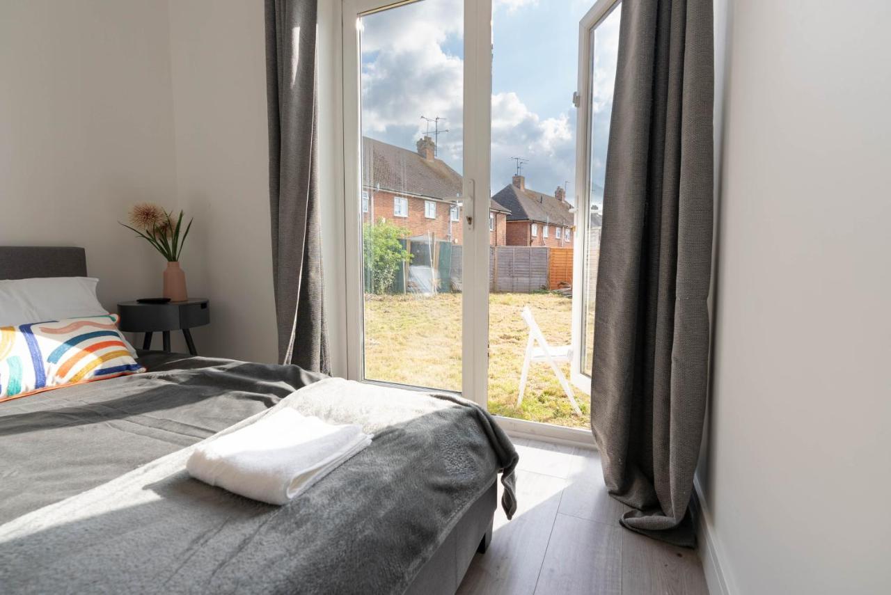 Flat 03 Studio Flat Near Aylesbury Station Free Parking Buitenkant foto